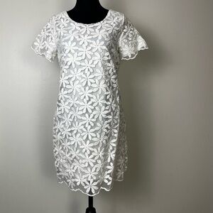 Blu Pepper women’s embroidered daisy mini dress white size small